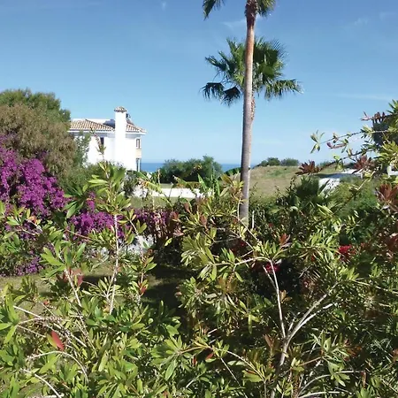 Beautiful In Mijas Costa With 2 Bedrooms, Wifi&outdoor Swimming Pool * Sitio de Calahonda