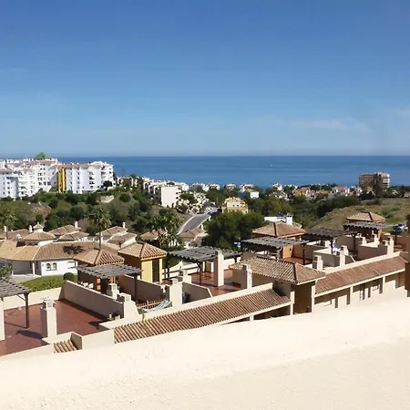 Beautiful In Mijas Costa With 2 Bedrooms, Wifi And Outdoor Swimming Pool * Sitio de Calahonda