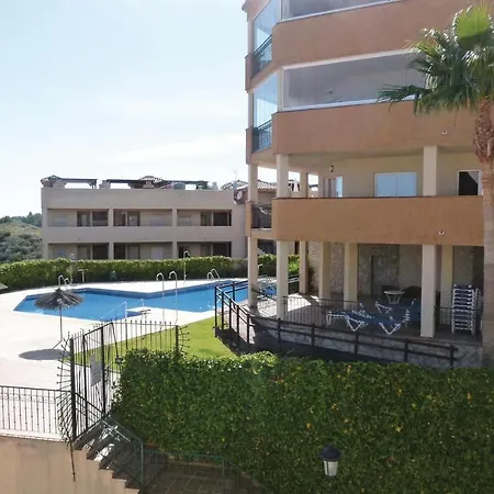 Beautiful In Mijas Costa With 2 Bedrooms, Wifi And Outdoor Swimming Pool