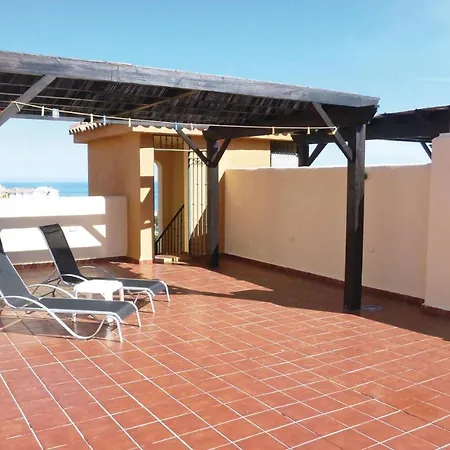Beautiful In Mijas Costa With 2 Bedrooms, Wifi And Outdoor Swimming Pool Sitio de Calahonda