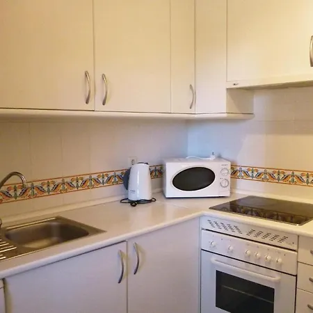 Beautiful In Mijas Costa With 2 Bedrooms, Wifi And Outdoor Swimming Pool Sitio de Calahonda